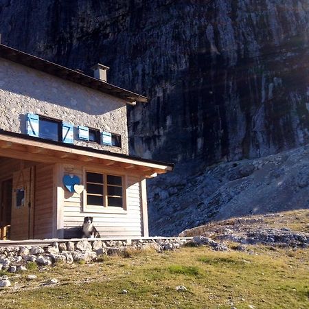 Rifugio Velo Della Madonna Ξενοδοχείο San Martino Di Castrozza Εξωτερικό φωτογραφία